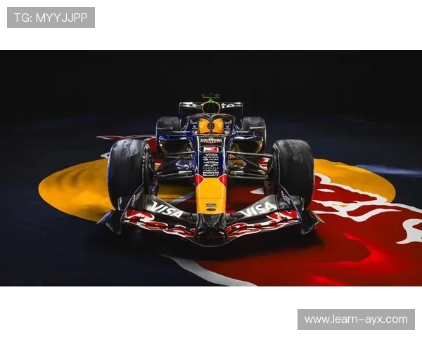 F1赛季迎来新变化 各车队争夺战激烈 车迷期待精彩赛事