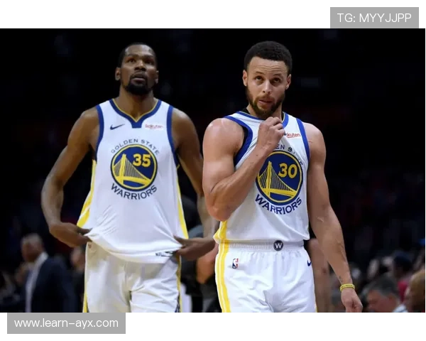 勇士队新赛季阵容曝光 库里领衔重回争冠行列 杜兰特加盟太阳助力夺冠计划 勇士队新赛季阵容曝光 库里领衔重回争冠行列 杜兰特加盟太阳助力夺冠计划