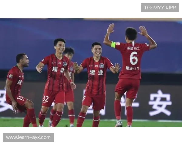 恒大逆转战胜对手锁定联赛前四位置的精彩回顾 恒大逆转战胜对手锁定联赛前四位置的精彩回顾